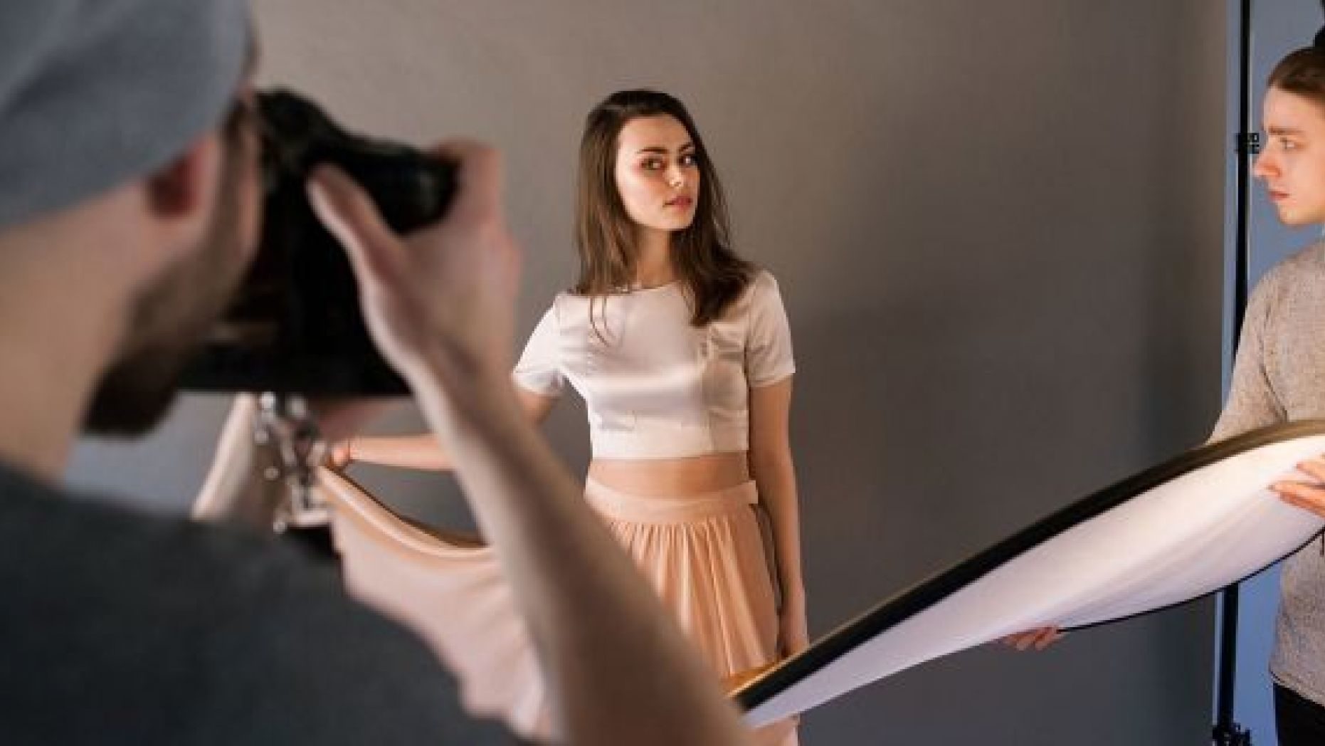 cropped modelingshootistock